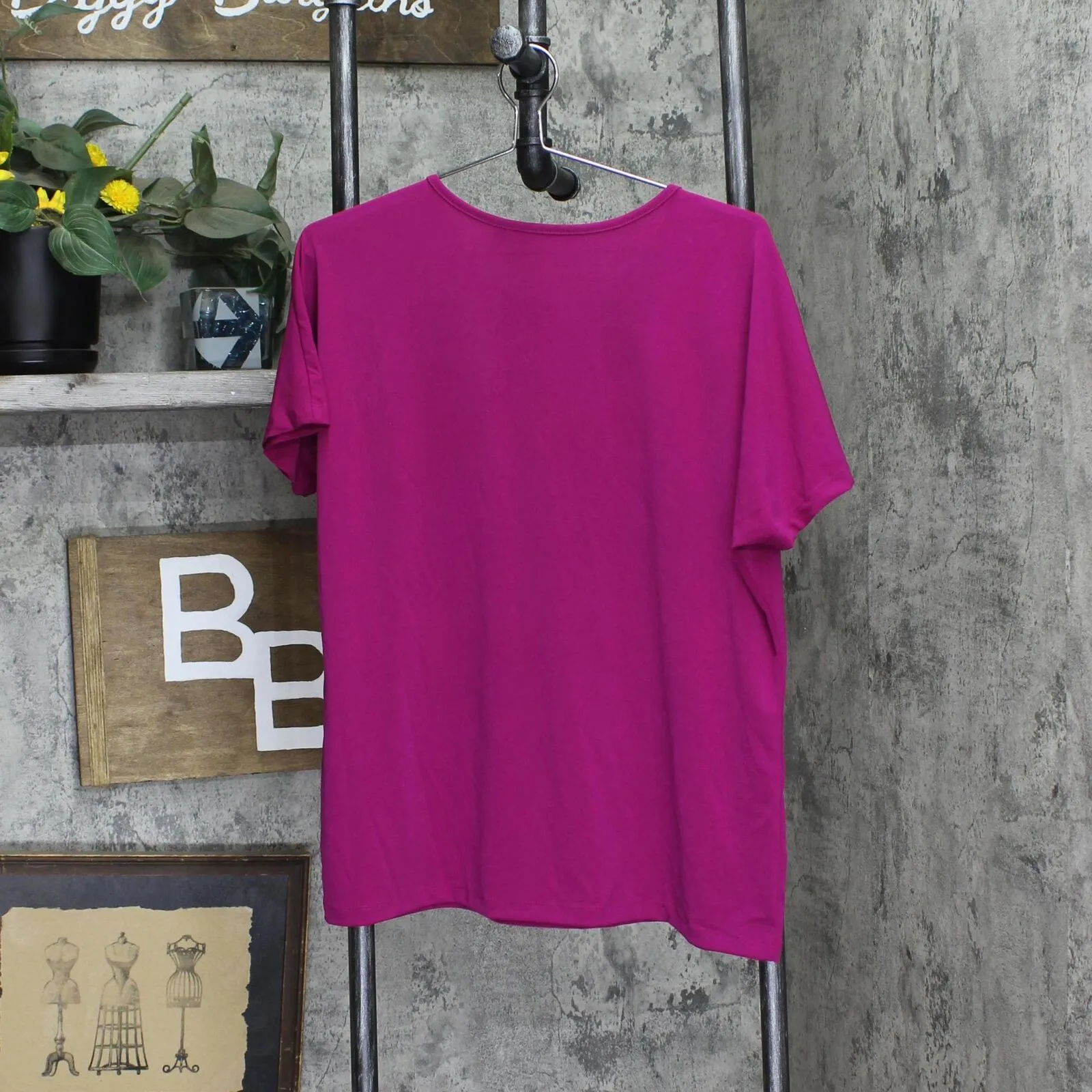 Global Chic By Iman City Chic Shirt Tee LOT OF 2 Necklace Berry Purple / Buff XL